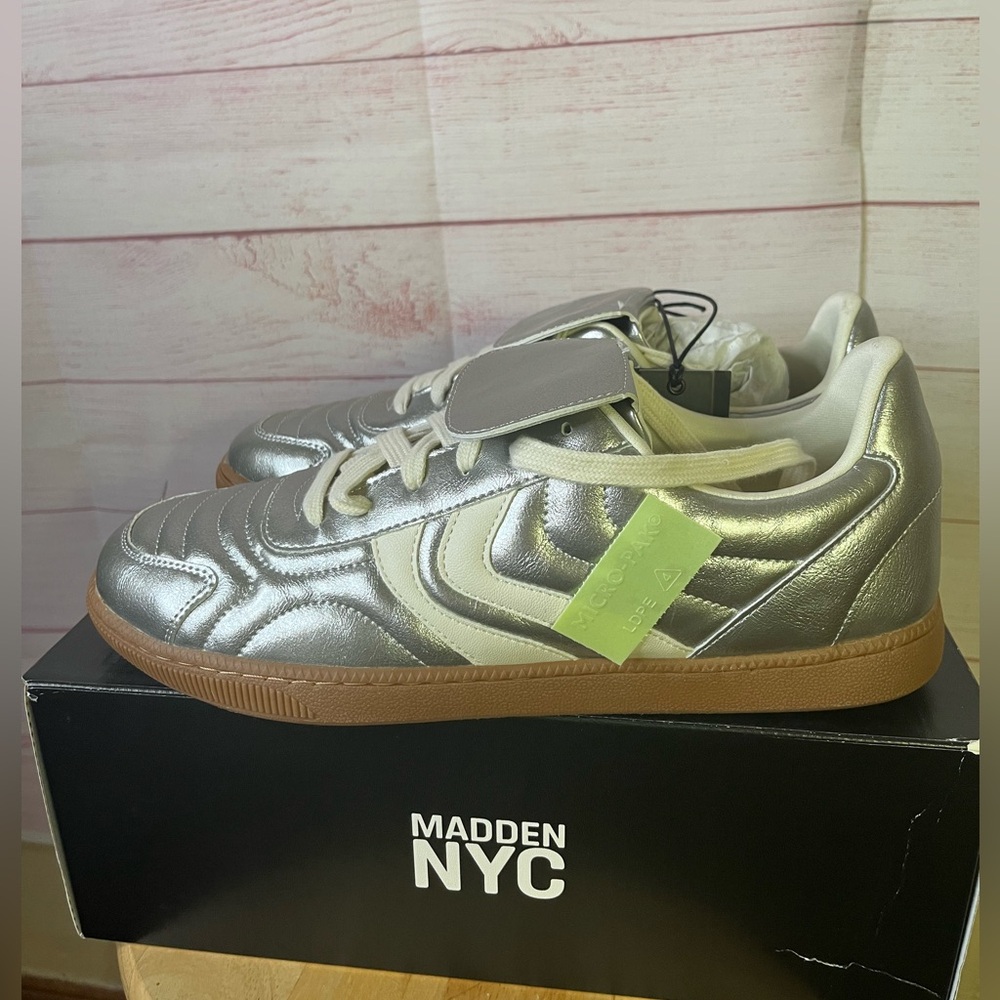 Madden NYC NEW Silver Fold Over‎ Lace Up Sneakers Size 11